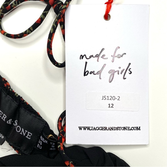 Jagger & Stone Cindy Top in Black Red Floral Print NWT - Picture 11 of 12